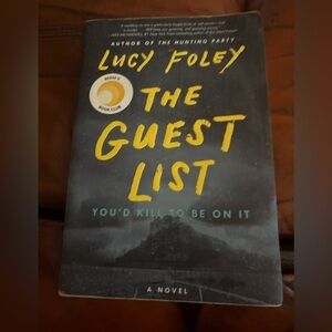 📕Books 6 for $20📕 The Guest List by Lucy Foley